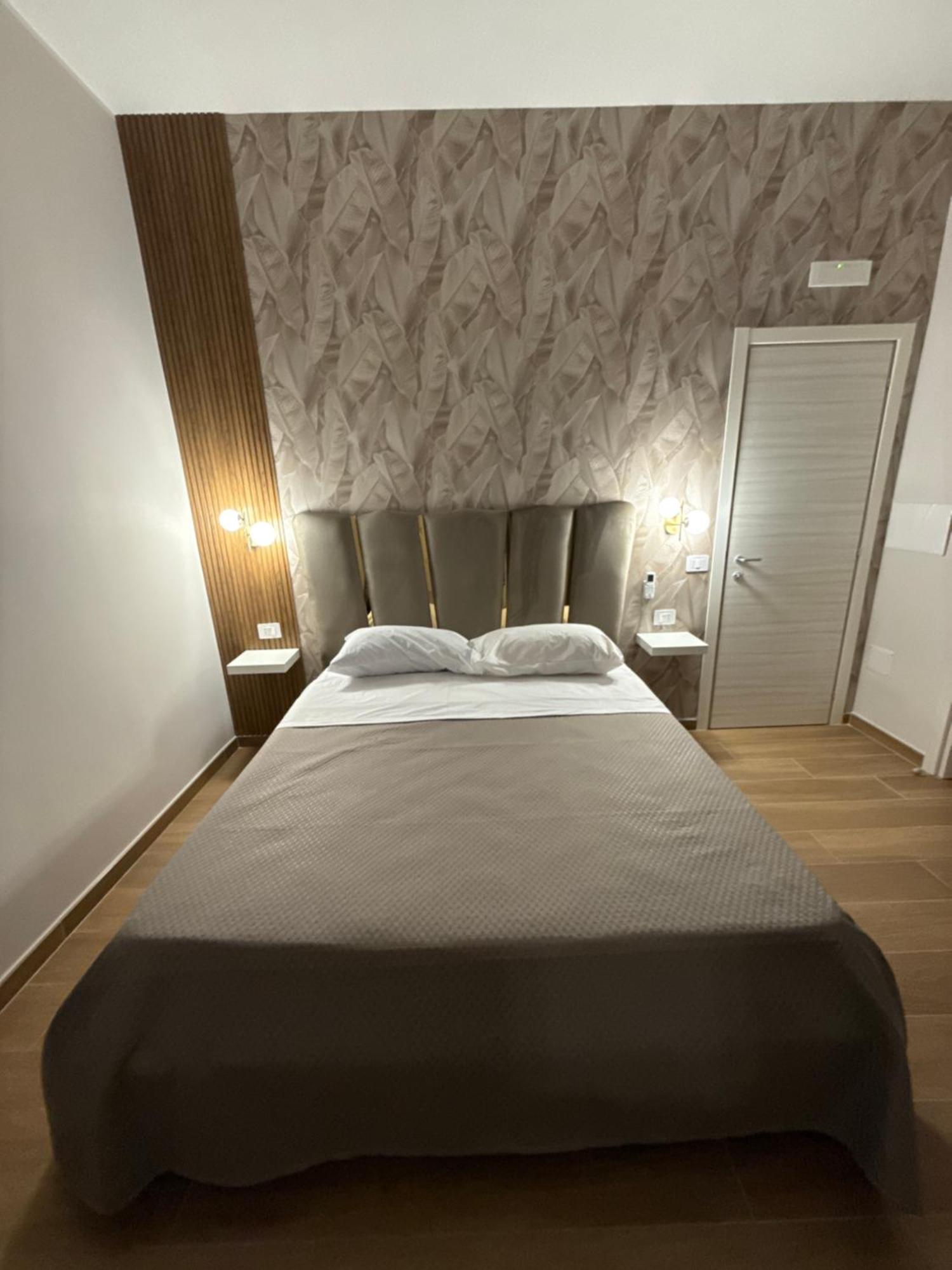 Il Regno Di Napoli Hotell Exteriör bild